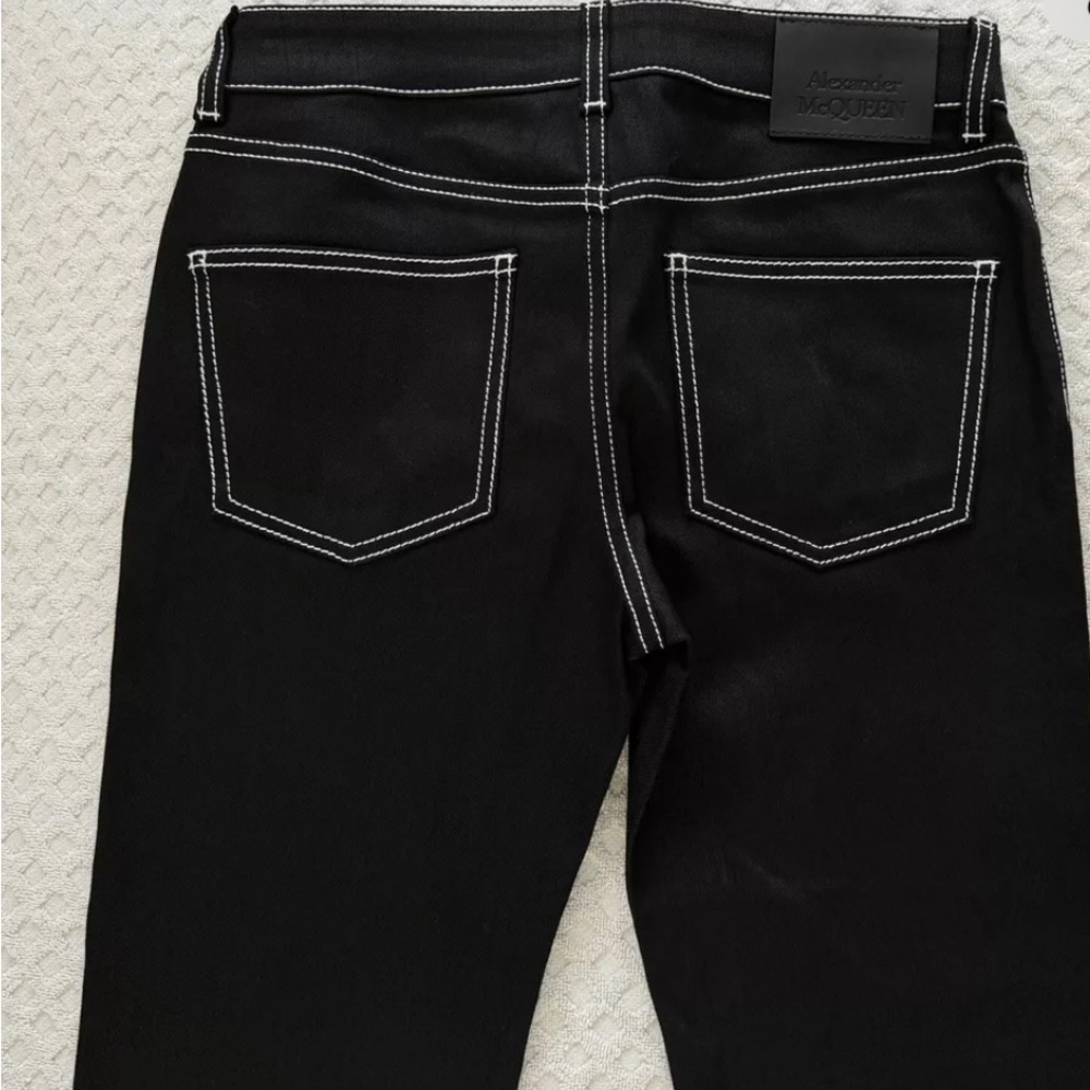 Alexander McQueen Contrast Stitch Straight Leg Jeans in Black in a Size 28